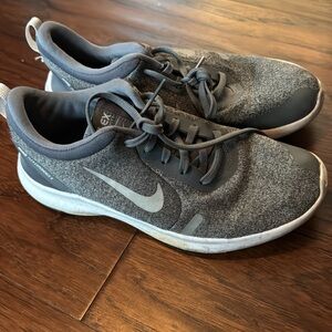 Women's flex Nikes